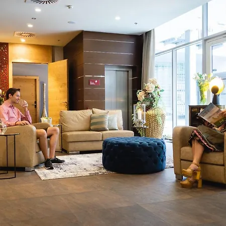 Stadt Hotel 4*