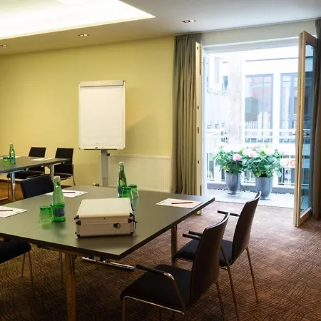 Stadt Hotel 4*